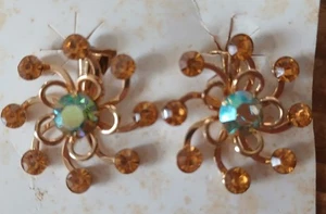 Pendientes de Colección '50-'60 Moda Piedras de Vidrio Ajuste de Metal MCM ELEGANTE Clip On - Imagen 1 de 4