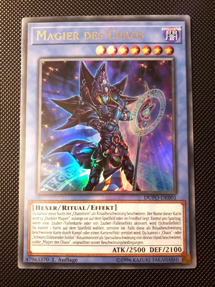 Yu-Gi-Oh! Magier des Chaos-DUPO-DE001, UR, 1. Auflage, Deutsch, NM-EX - Bild 1 von 4