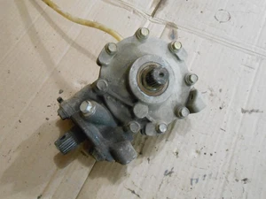 Polaris Sportsman 400 2002 02 front differential 1341323 - Bild 1 von 3