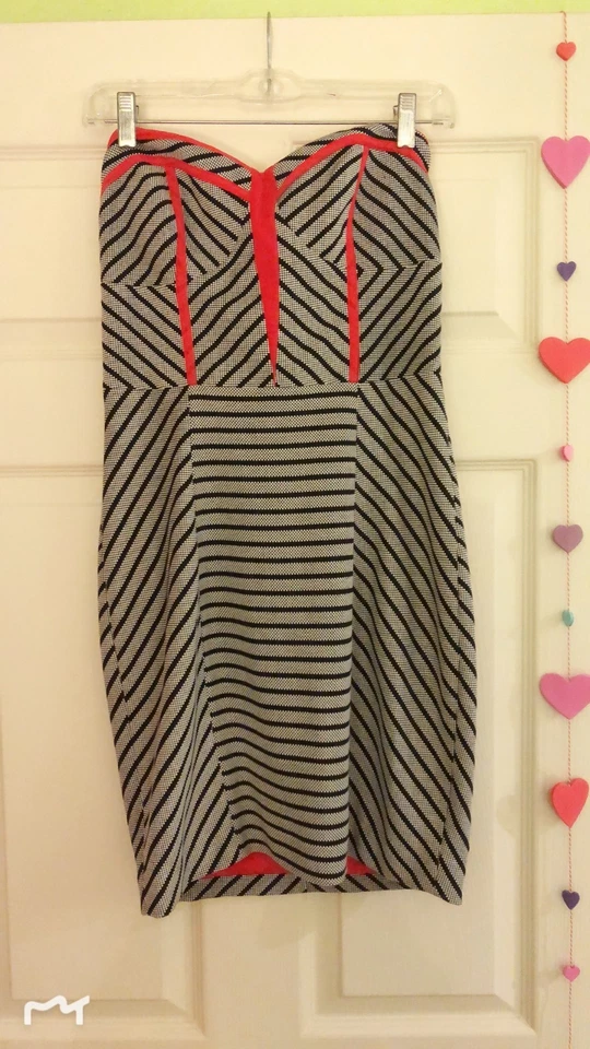 Sexy Vestido Arden B. Bodycon Gris Negro Rayas Rojo Talla M Mediano Club Foto 1 de 1
