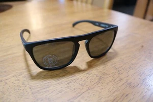 Kaenon mens Leadbetter sunglasses 037BKLAGN-G12M-E Black Polarized made In Italy - Picture 1 of 7
