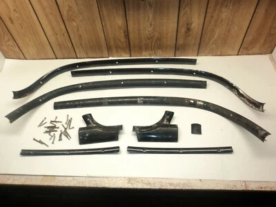 OEM 1951 Plymouth Cranbrook 2 puertas techo rígido interior ventana trasera moldura  Foto 1 de 4