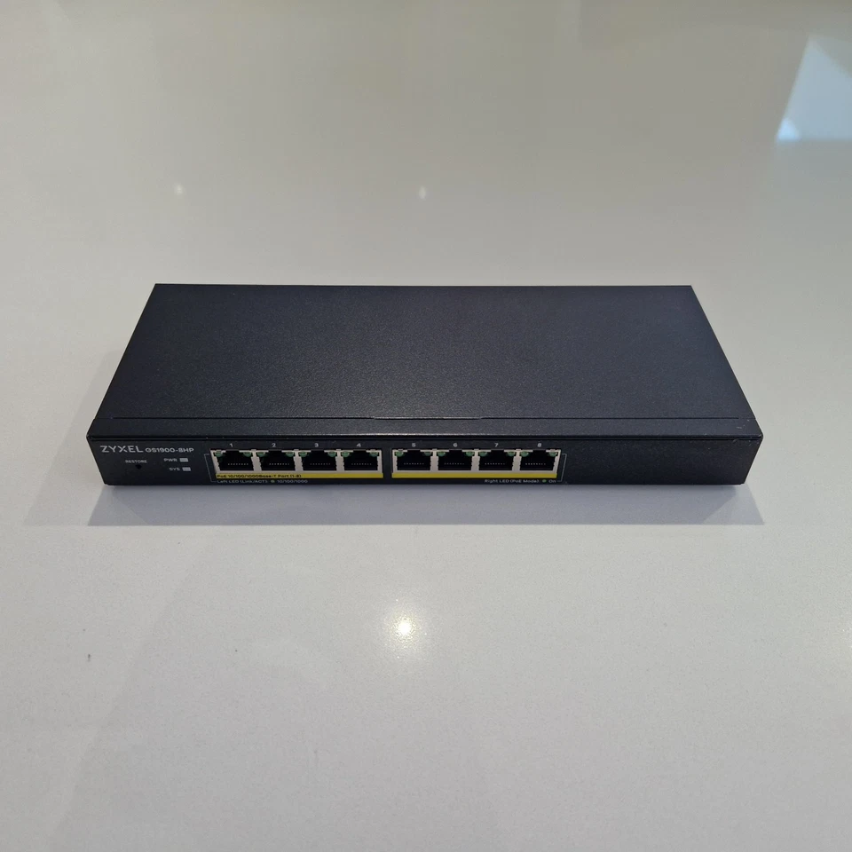 Zyxel GS1900-8HP 8 Port PoE Smart Managed Gigabit Ethernet Switch with PSU - Image 1 of 4