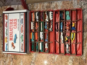 Mattel Miniature Cars Carrying Case With Cars & Trucks 1960’s - Picture 1 of 14