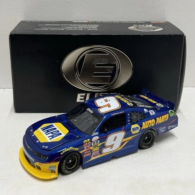 ELITE Chase Elliott 2015 NAPA 1/24 1 of 350 Lionel NASCAR Slight Crack On Top - Image 1 of 4