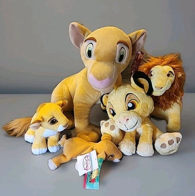 Lote de 5 Juguetes de Peluche Rey León - Exclusivo de Tienda Parques Disney Simba, Nala, Kiara  Foto 1 de 4