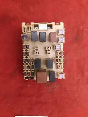 Caja de fusibles motor a través de 7/02 compatible con 00-02 CELICA 460272 Foto 1 de 4