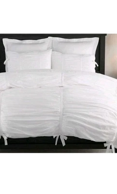 Pottery Barn BLUE Hadley Ruched Duvet Cover 100% Cotton EUC Cottage Ca King - Image 1 of 4