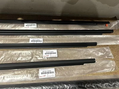 Cinturón de sellado de moldura de ventana OEM 4x para Toyota FJ Cruiser Weatherstrip 07-14 Foto 1 de 4