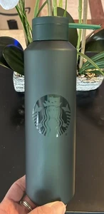 Starbucks Botella de Agua de Plástico Reciclado Cazador Vaso Frío Verde 20oz Nuevo - Imagen 1 de 10
