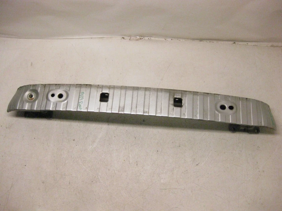 07 VOLVO S40 BARRA DE REFUERZO TRASERA OEM 04 05 06 07 Foto 1 de 4