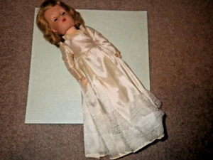 VINTAGE 1950's American wedding doll 14" hard plastic - Picture 1 of 10