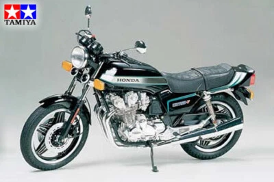 Honda CB750F 1:6 TA16020 - tamiya modellismo - Immagine 1 di 2