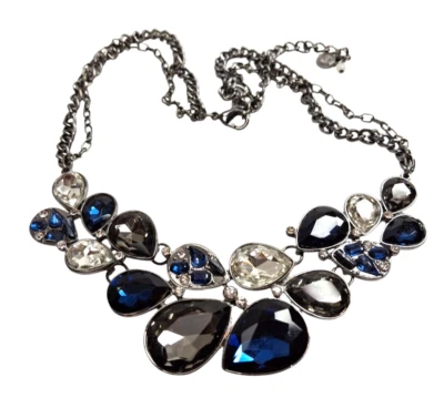 Collar Vintage Vera Wang Y2K Cristal Cuello Azul Declaración Babero Gris Metálico Foto 1 de 4