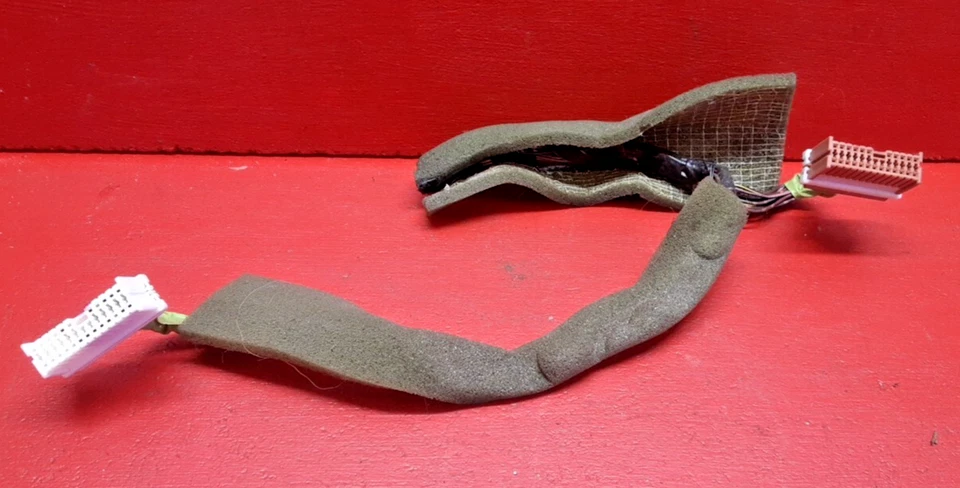 2000 Nissan Sentra Speedometer Instrument Cluster PIGTAILS ONLY - Image 1 of 4