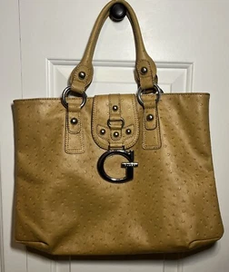 GUESS Tan Ostrich Shoulder Bag Faux Leather Minimal Use Big G - Picture 1 of 13