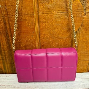 URBAN EXPRESSIONS Riley Quilted Crossbody - Magenta - Picture 1 of 6