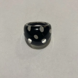 Vintage Bubble Ring 70er Jahre Black & White Lucite Größe 6 - Bild 1 von 3