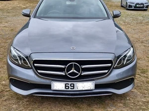 Mercedes-Benz E-Class 2.0 E220d SE Saloon 4dr Diesel G-Tronic+ Eu - Picture 1 of 14