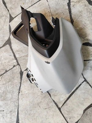 Catena Laterale Sx Yamaha MT 03 320 Con Raschi Grigio  + Convogliatore Nero - Immagine 1 di 4