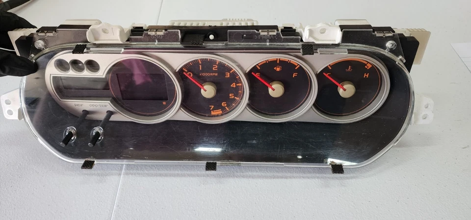 2008-2010 SCION XB спидометр приборной панели 225189 миль - Изображение 1 из 4
