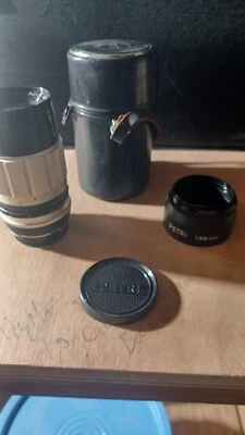 Lente Petri 1:3.5 F=135mm manual automática com ambas as capas, estojo de couro e capa de luz - Imagem 1 de 4
