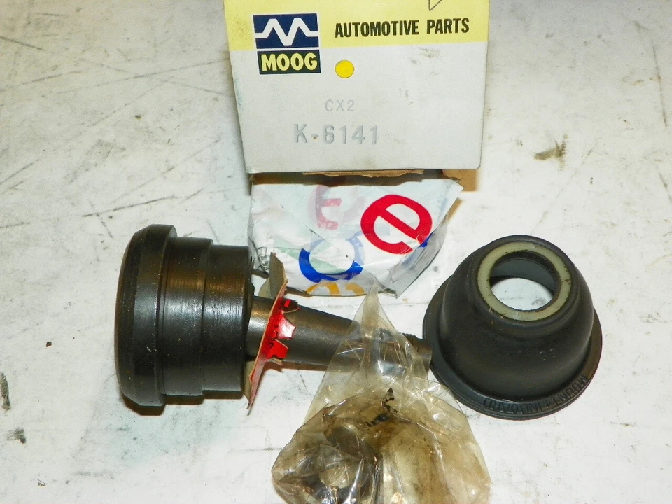 Rótula inferior Buick Riviera 1971-76 NOS Moog K-6141 hecha en EE. UU. Foto 1 de 1