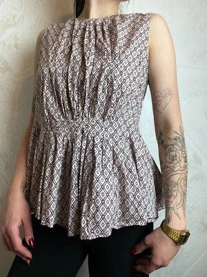 Blusa S Max Mara Geometría Rosa Sin Mangas con Logo Foto 1 de 4