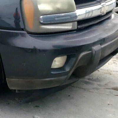 Luz antiniebla derecha Chevrolet Trailblazer, 2002, 2003, 2004, 2005, 2006 - 2009 Foto 1 de 4