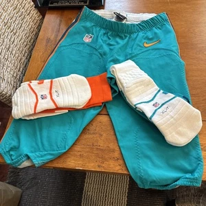 MIAMI DOLPHINS TEAM EMESSO/GIOCO USATO TEAL NIKE PANTS #81 taglia 34 e 2 calze nuove - Foto 1 di 10