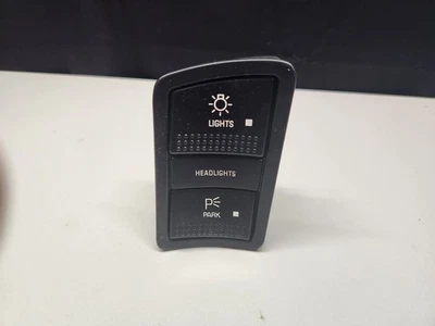 1991-1996 Buick Park Avenue Headlight Switch 25534586 - Image 1 of 4