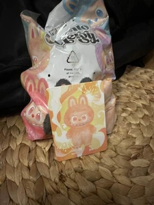 Authentic Pop Mart Labubu the Monsters Big Into Energy Series V3 - Happiness - Picture 1 of 1