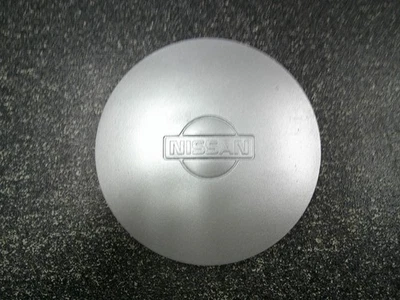 Оригинальный серебристый центральный колпак для Nissan Sentra NX 13 дюймов 1991-1994 годов выпуска 40315-52C00 62295 — один/1 - Изображение 1 из 4