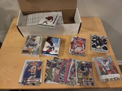 Lote de 430 tarjetas para todos los jugadores de fútbol americano universitario Bowman cromo U Sage 2024 2025 Foto 1 de 2