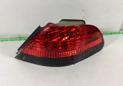 BMW 750I E65 2006-2008 lado derecho maletero exterior luz trasera LED 6938516 OEM. Foto 1 de 4