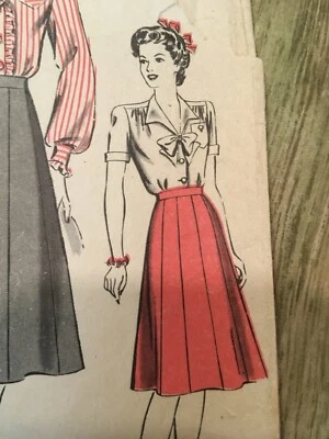 Vintage 1940s Hollywood 1164 Punch Hole Pattern - Skirt only; hip 37 in - Image 1 of 4