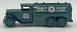 Vintage 1992 ERTL Standard Oil Company 1930 Diamond T Tanker Bank Die Cast No. 6