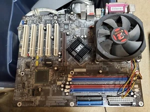 DFI 865PE motherboard p4 2.66ghz cpu 1gb Buffalo pc3200 dimm & detached heatsink - Picture 1 of 12