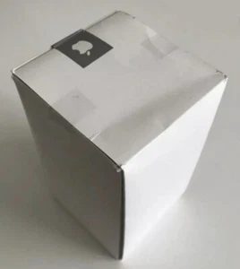 Apple Store  Rare Vintage  Launch Day T-Shirt Collectors - Picture 1 of 3