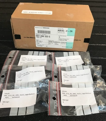 Juego de pernos de alerón trasero Porsche - 9GT-898-533-C - para 911 GT3 RS y T.P. 2023-2024 Foto 1 de 4