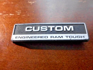 Camioneta Dodge Ram 1980-1993 - emblema de tablero resistente Ram de ingeniería personalizada - Imagen 1 de 5