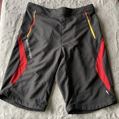 Shorts de ciclismo Salomon masculino tamanho L Acti Lite preto vermelho laranja roupa ativa - Imagem 1 de 4