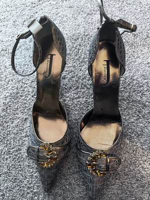Tacones de aguja para mujer J. Renee. Aparecen sin usar pero más viejos algunos agrietados 11M Foto 1 de 4