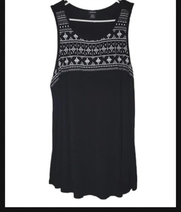 Torrid Schwarz Swing Tank Top Größe 2 Weiß Azteken Stickerei Akzente Weich Strick... - Bild 1 von 9
