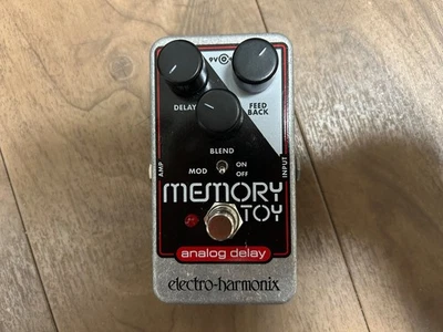 Педаль эффектов для гитары Electro-Harmonix игрушка с памятью эхо и цвет задержка - Изображение 1 из 4