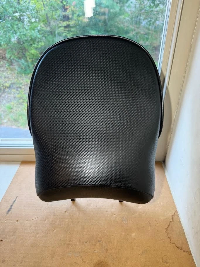 Sargent Triumph Tiger 800/800XC 2011-19 低乘客座椅 WS-627-19/WS-617R — 第 1/4 张图片