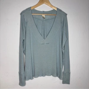 Free People We The Free OceanView Long Sleeve Ice Blue Oversized V- Neck Top S - Picture 1 of 13