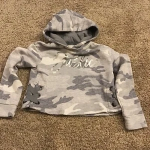 USED Girls JUSTICE sweatshirt gray criss cross side camo sz 6 - Picture 1 of 5