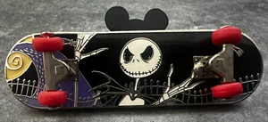 DISNEY WDW 2009 NIGHTMARE BEFORE CHRISTMAS JACK SKELLINGTON SKATEBOARD PIN - Picture 1 of 4