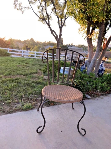 VINTAGE ORIGINAL FRENCH GARDEN TERRACE PATIO WICKER CHAIR WROUGHT IRON LEGS Cover